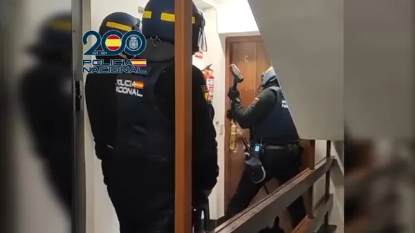 OPERACION POLICIAL EN LEON