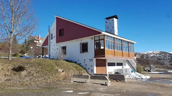 Edificio que se rehabilitará en Riaño