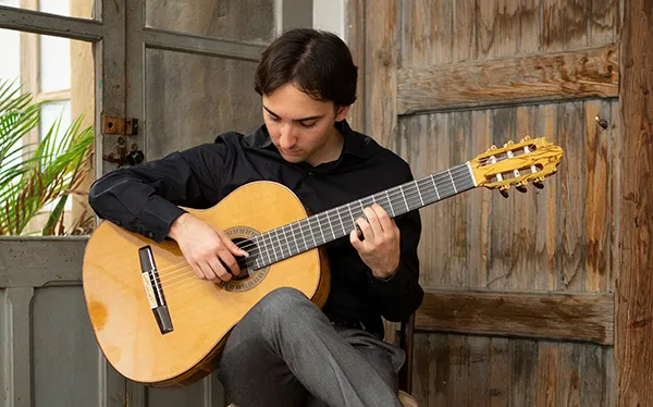 LUIS ALEJANDRO GARCIA