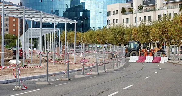 PERGOLA AVENIDA DE LOS REYES LEONESES