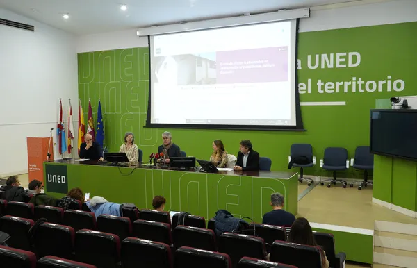 UNED