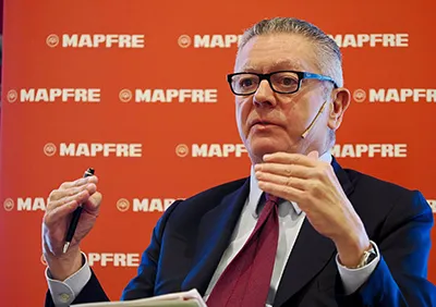 El ex ministro de Justicia, Alberto Ruíz-Gallardón, en un desayuno informativo este jueves en León - MAPFRE