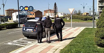 Detenido por quemar once contenedores y daños a cuatro vehículos en León y San Andrés del Rabanedo en el 11M