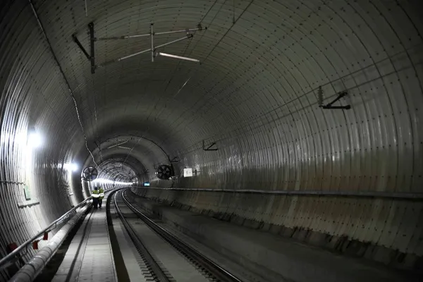 TUNEL DE LA VARIANTE DE PAJARES
