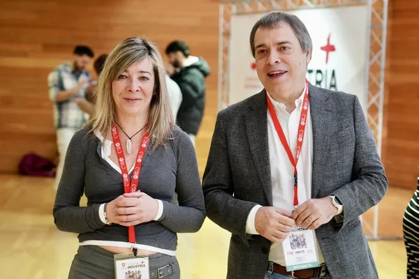 MARIANO HOYA Y SANDRA VEGA