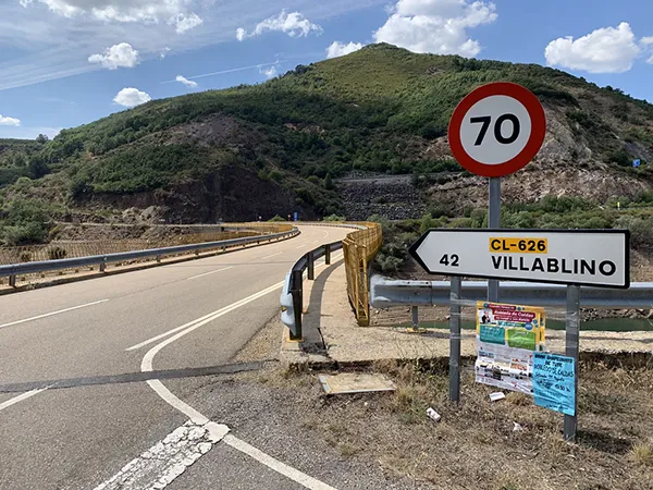 CARRETERA VILLABLINO