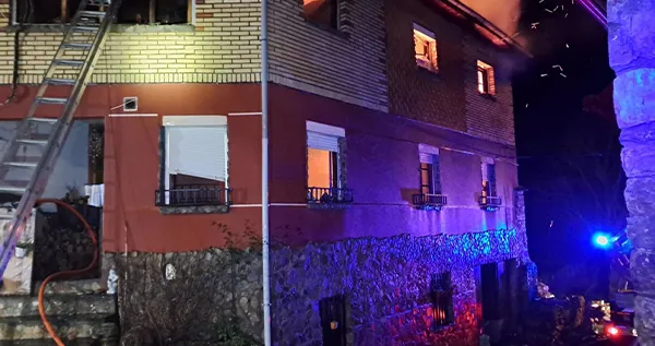 INCENDIO EN PALACIOS DEL SIL