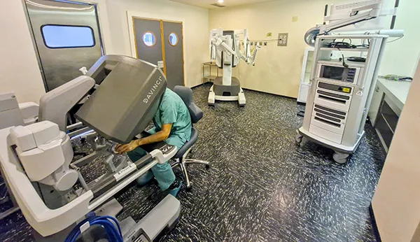 ROBOT QUIRURGICO DA VINCI