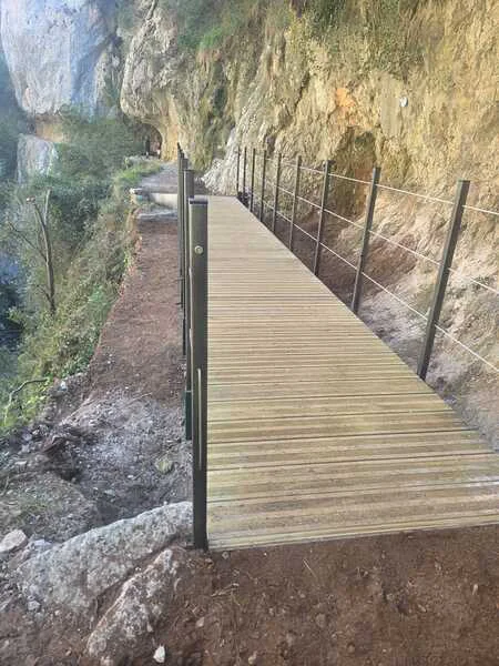 Pasarela reparada en la Ruta del Cares