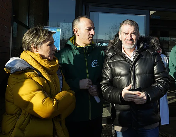DIRIGENTES DEL CSIF COMPARECEN EN EL HOSPITAL DEL BIERZO