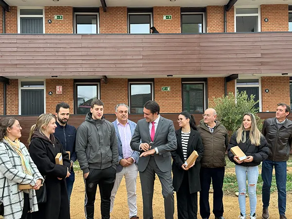 ENTREGA DE LAS LLAVES DE LAS VIVIENDAS DE ASTORGA