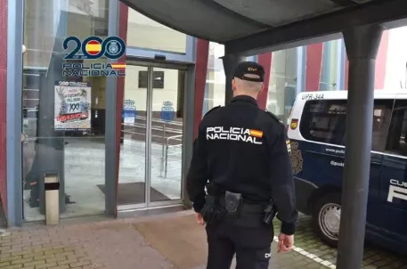 POLICIA NACIONAL EN LEON