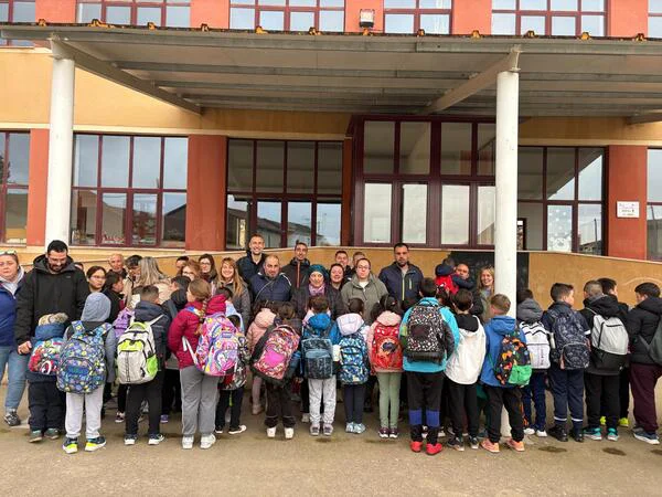 PROTESTA DE LAS AMPAS DE LOS COLEGIOS DE LA PROVINCIA