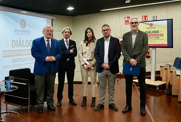 DIALOGO SITUACION ECONOMICA EN CYL DESDE EL PUNTO DE VISTA DE LOS MEDIOS DE COMUNICACION