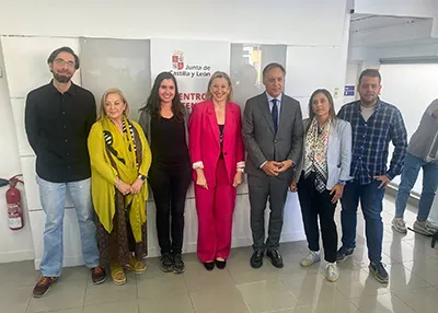 Isabel Blanco en la visita al espacio Mediacyl de Salamanca - EP