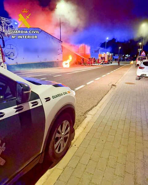 INCENDIO PROVOCADO DE UN TALLER MECANICO