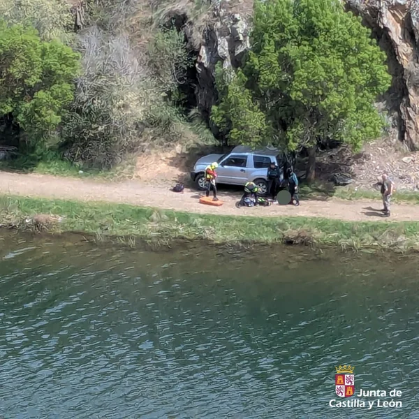 RESCATE EN EL AMBALSE DE SELGAS DE ORDAS
