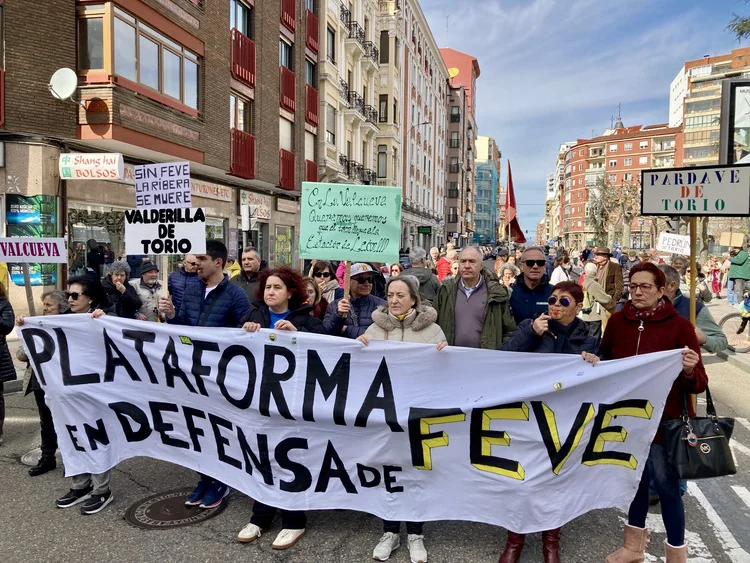 PLATAFORMA EN DEFENSA DE FEVE