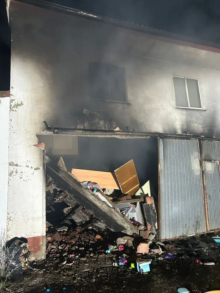 INCENDIO DE UNA VIVIENDA EN VALDERIA DE TORIO
