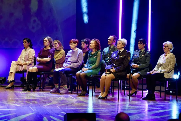 ACTO DE ENTREFA DE RECONOCIMIENTOS MENINAS 2025