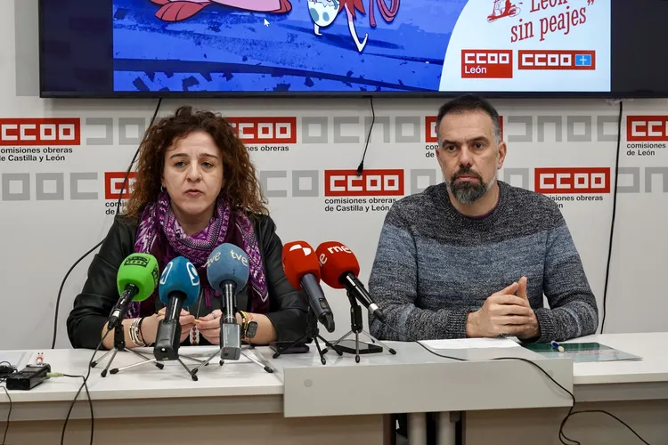 PRESENTACION DE LA CAMPAÑA CONTRA LOS PEAJES EN LA AUTOPISTA DEL HUERNA