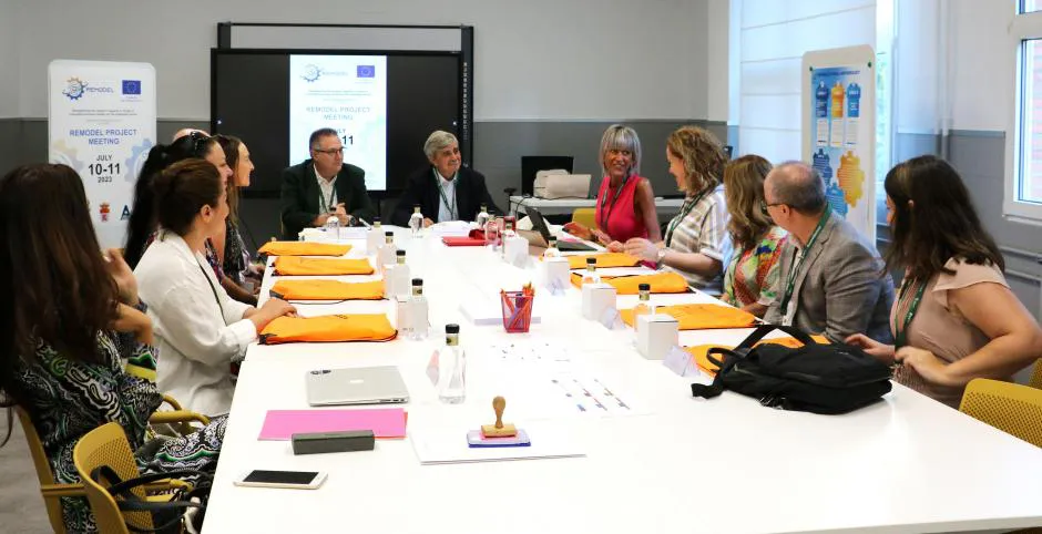 PROYECTO REMODEL EN LA ULE