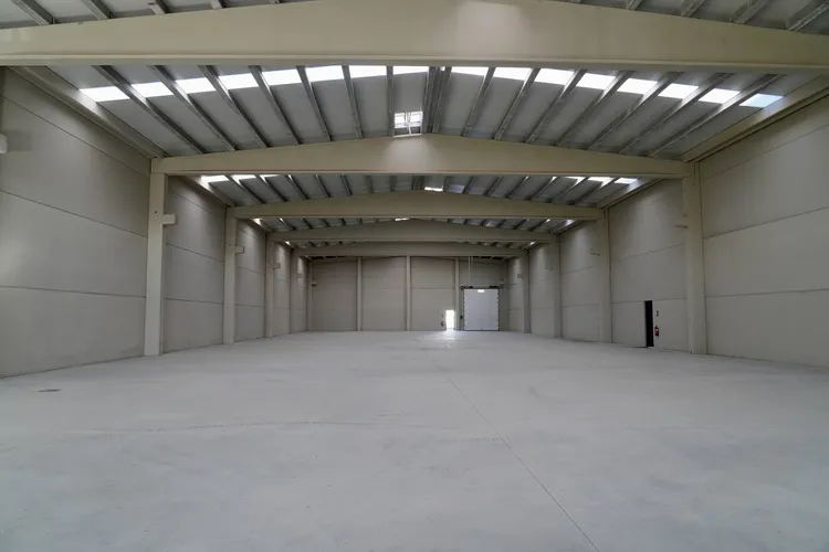 NAVES LOGISTICAS PROMOVIDAS EN EL POLIGONO DE VILLADANGOS