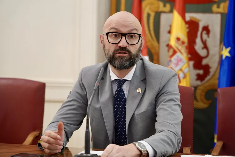 HECTOR ALAIZ