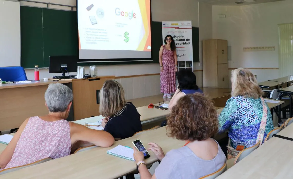 CIBERSEGURIDAD PARA MAYORES