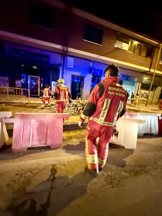 INCENDIO EN NAVATEJERA
