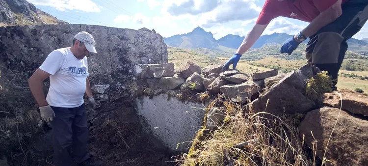 TRABAJOS DE REHABILITACION DE LAS TRINCHERAS DE LA GUERRA CIVIL DE LA TERCIA