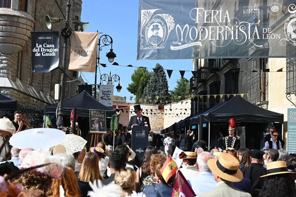 FERIA MODERNISTA DE LEON - MUSEO CASA BOTINES