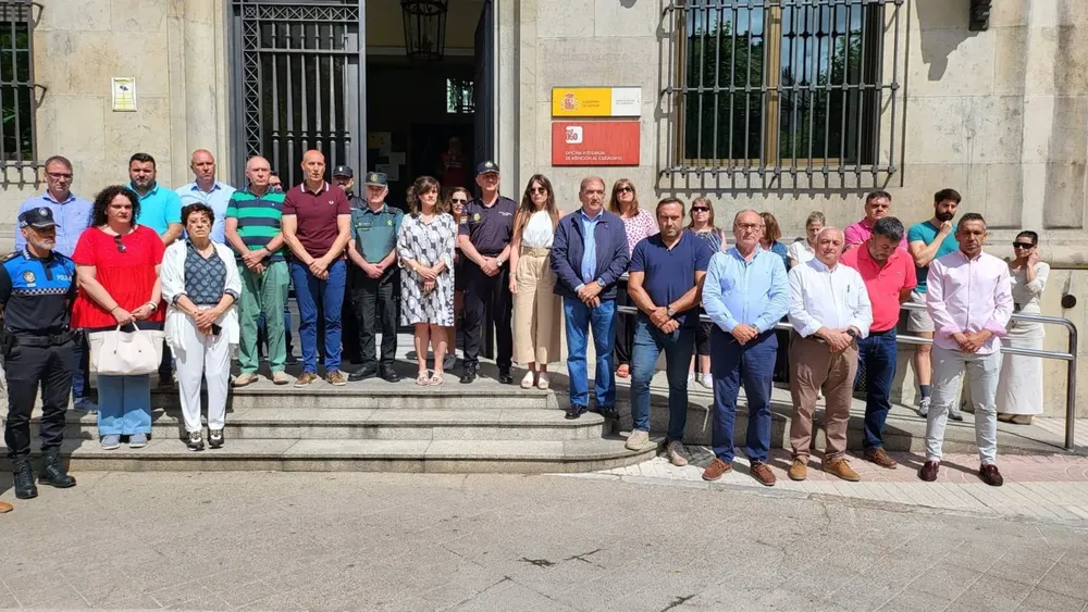 Minuto de silencio en la Subdelegación del Gobierno en León. - SUBDELEGACIÓN