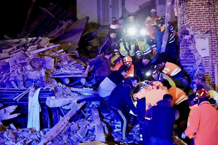 DERRUMBE EN TRABANCOS