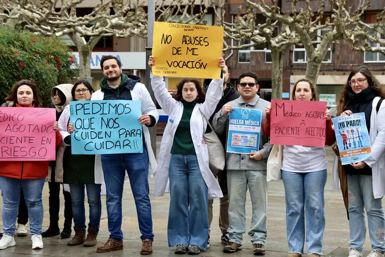 HUELGA DE MEDICOS EN LEON