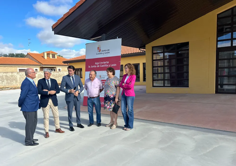 20240702+Visita+centro+municipal+Toral+Leon