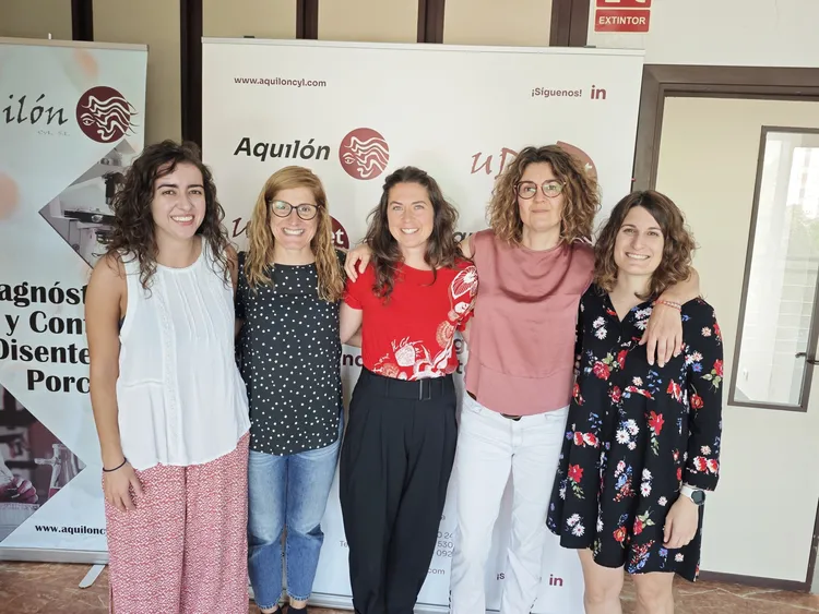 EQUIPO DE AQUILON EN LEON