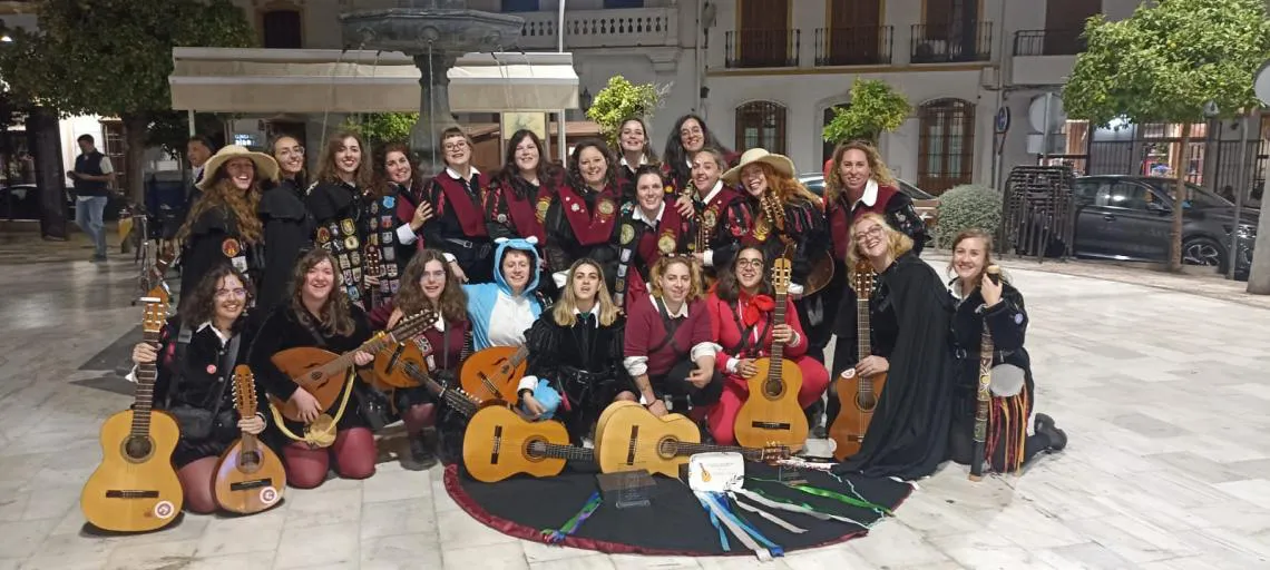 TUNA FEMENINA DE LA ULE