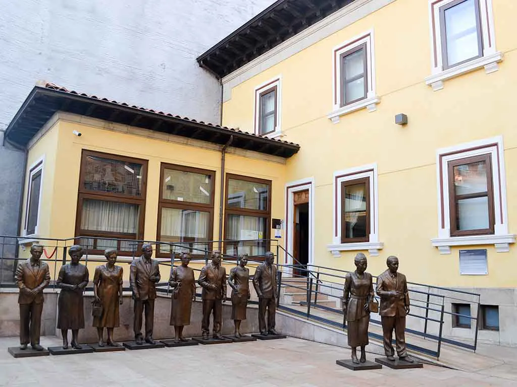 MUSEO DE LA EMIGRACION LEONESA