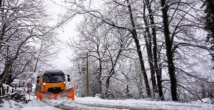 QUITANIEVES TRABAJANDO
