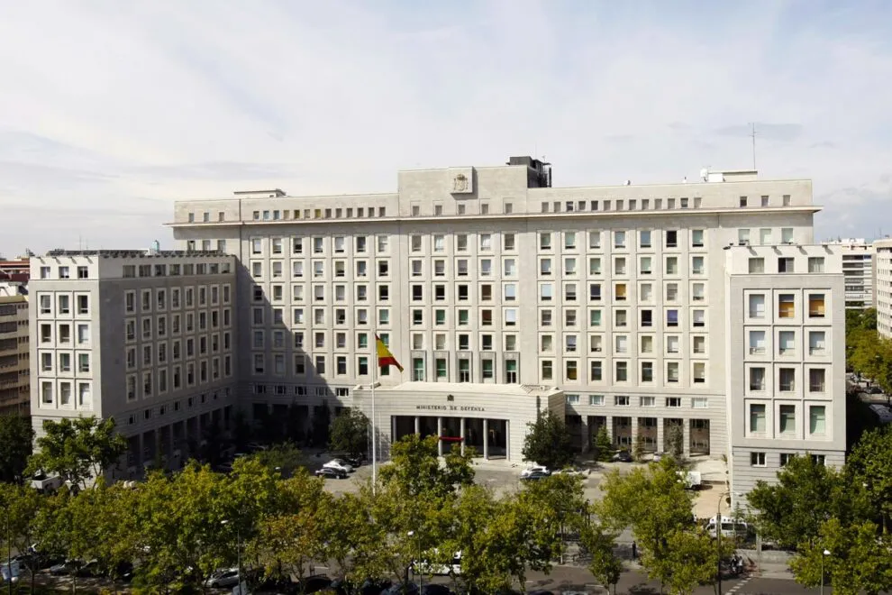 MINISTERIO DE DEFENSA