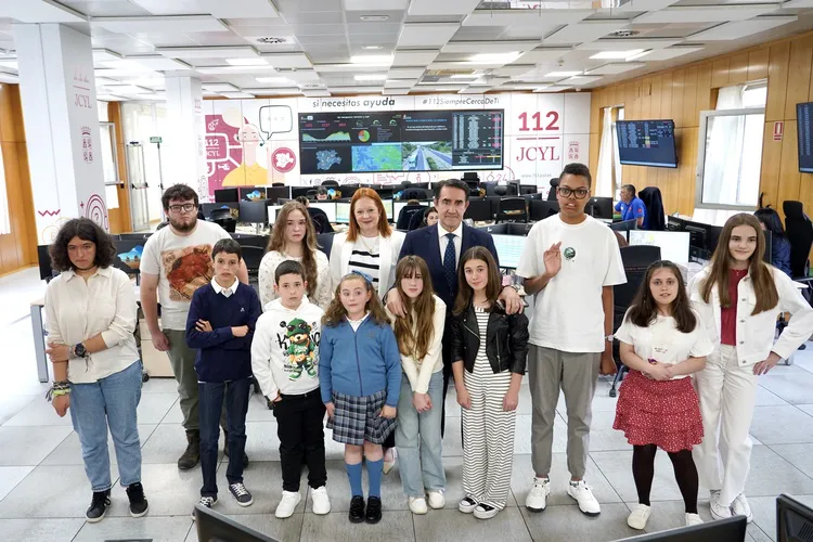 ENTREGA DE LOS PREMIOS QUE ES EL 112 PARA TI
