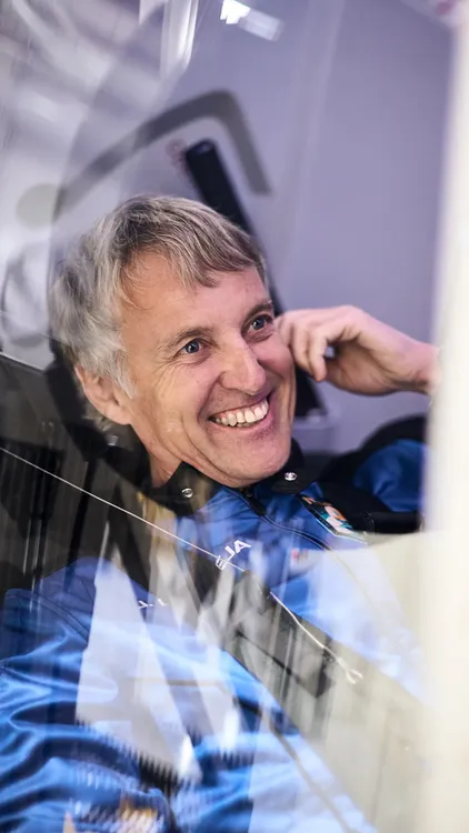 NS30-L-2-Jesus-Calleja-Astronaut-Training-Vertical