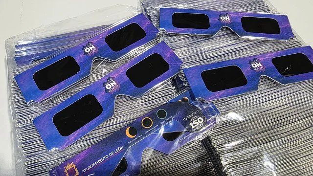 Reparto gafas eclipse-26