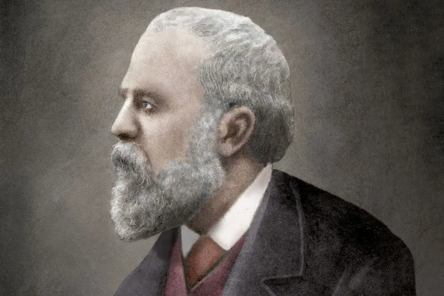 ANTONI GAUDI