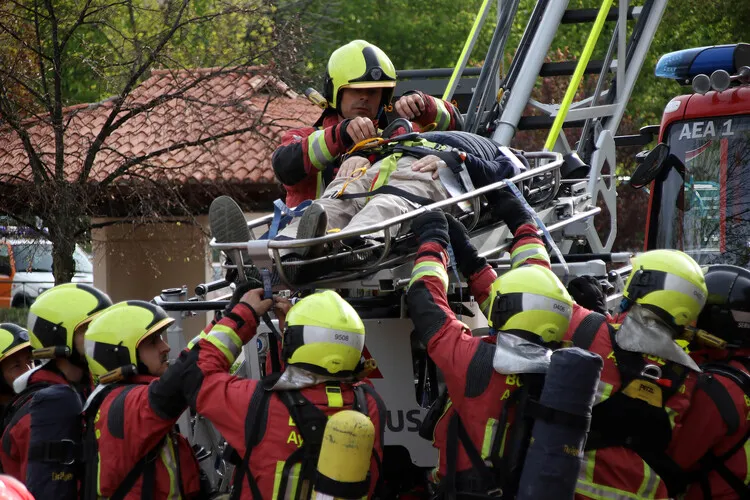 SIMULACRO DE INCENDIO EN EL CORTE INGLES DE LEON