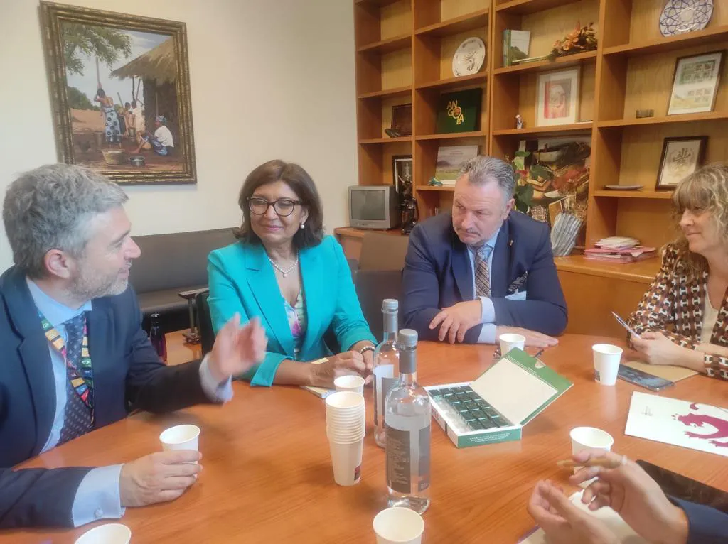 Reunión con Helena Semedo