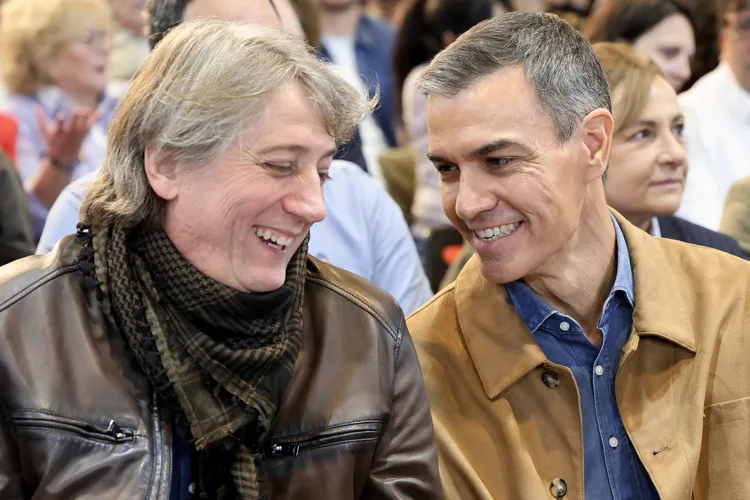 SANCHEZ CON MARTINEZ EN LEON