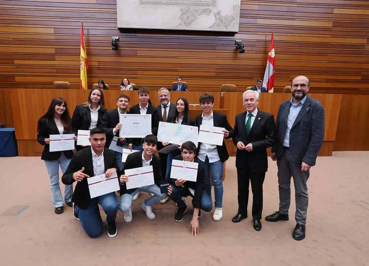 FINAL DE LA IX LIGA DE DEBATE DE CYL