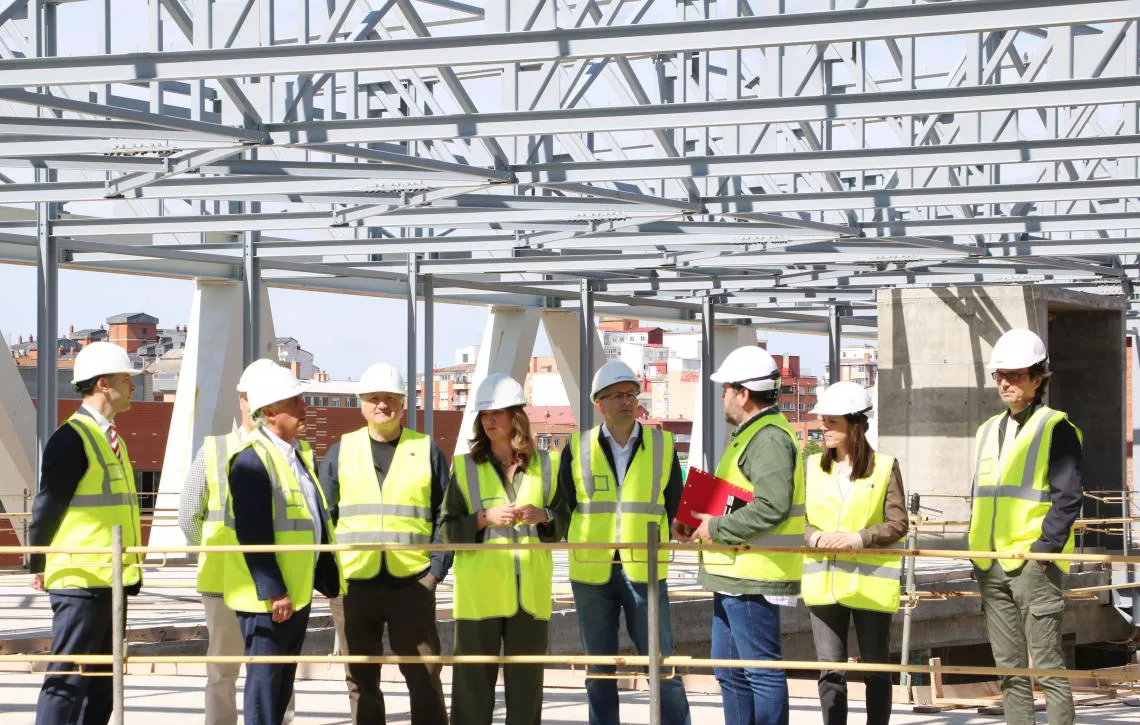 VISITA A LAS OBRAS DE LA CASA DEL ESTUDIANTE DE LA ULE